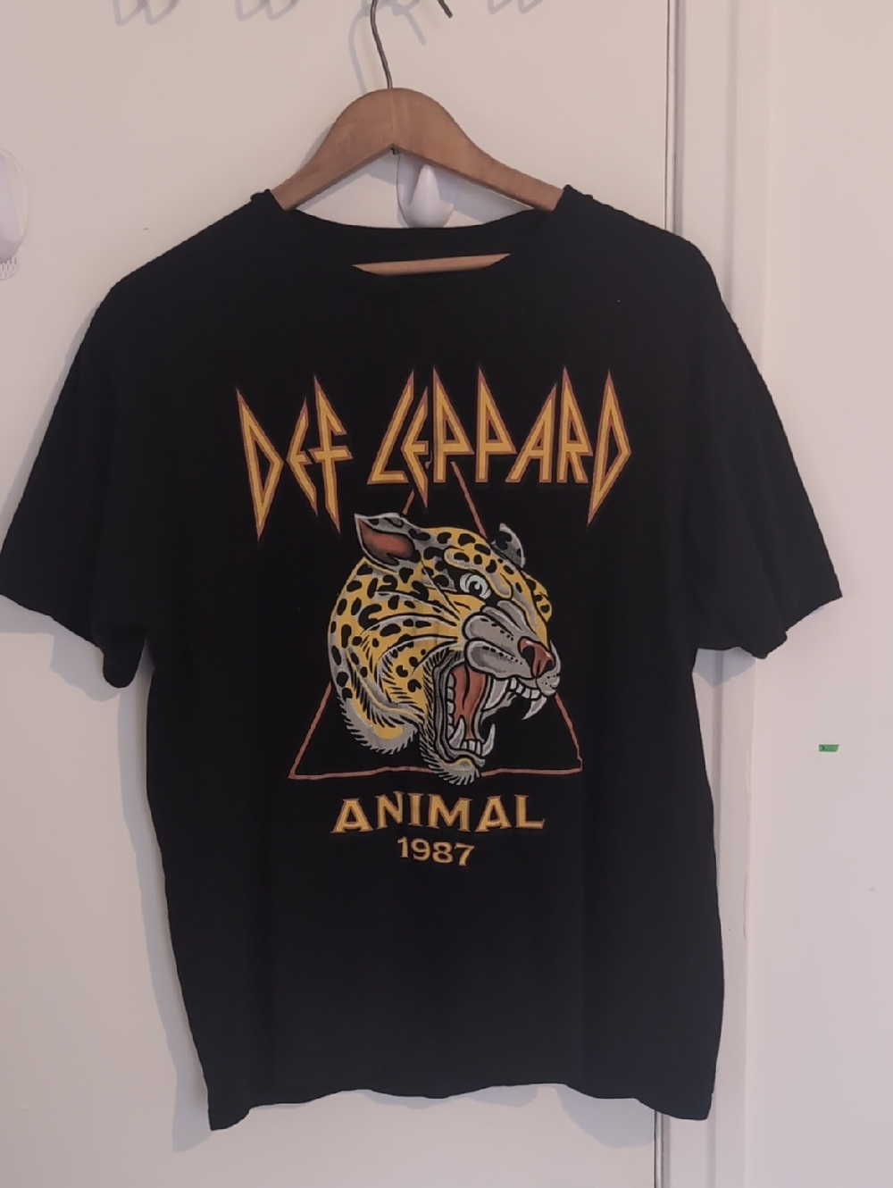 Def Leppard Black 'Animal 1987' Graphic Tee